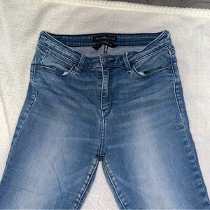 Abercrombie & Fitch Women's Light Blue Skinny Jeans